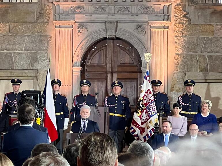 Çekya Cumhurbaşkanı Pavel görevi törenle devraldı