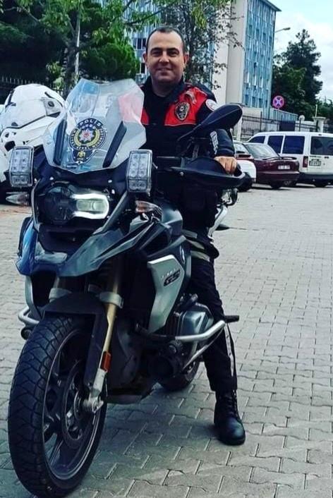 Polis motosikleti çekici ile çarpıştı: 1 şehit, 1 yaralı