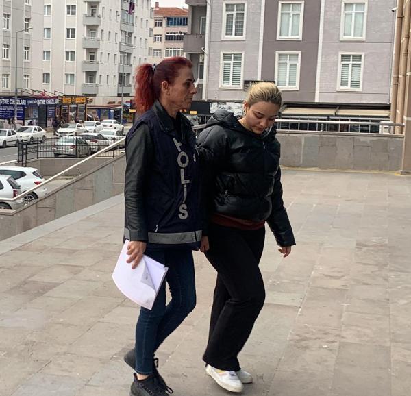 'Sahte doktor' Ayşe Özkiraz bir kez daha hakim karşısında: Dersimi aldım, tahliyemi talep ediyorum