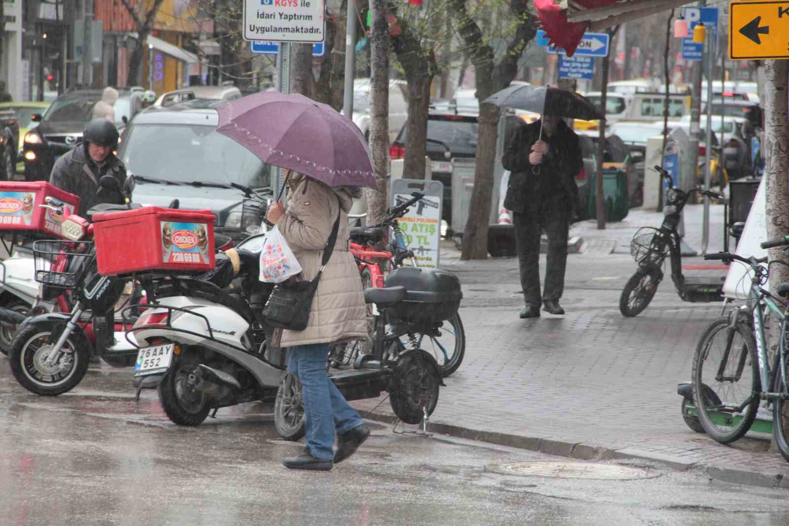 Eskişehir’de sağanak yağış