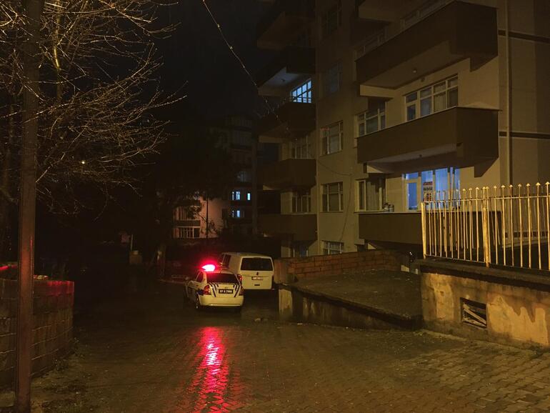 Zonguldak'ta babasını kalbinden bıçaklayarak öldürdü