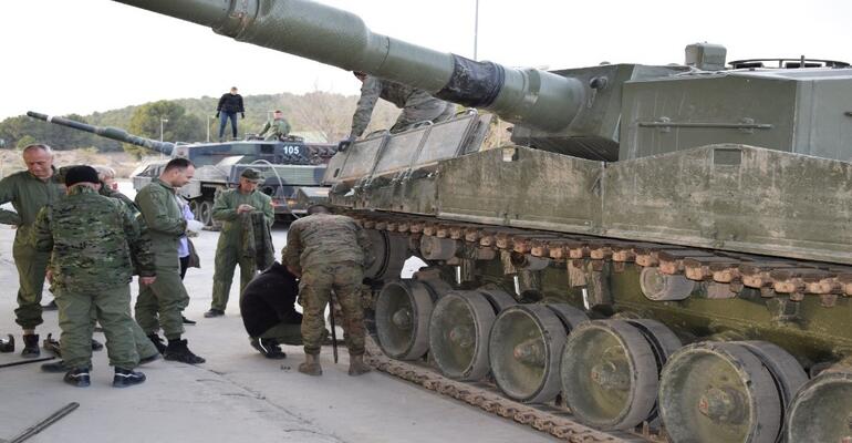 İspanya’da Ukraynalı askerlerin tank eğitimi bu hafta bitiyor