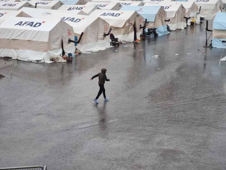 Malatya'da sağanak hayatı olumsuz etkiledi