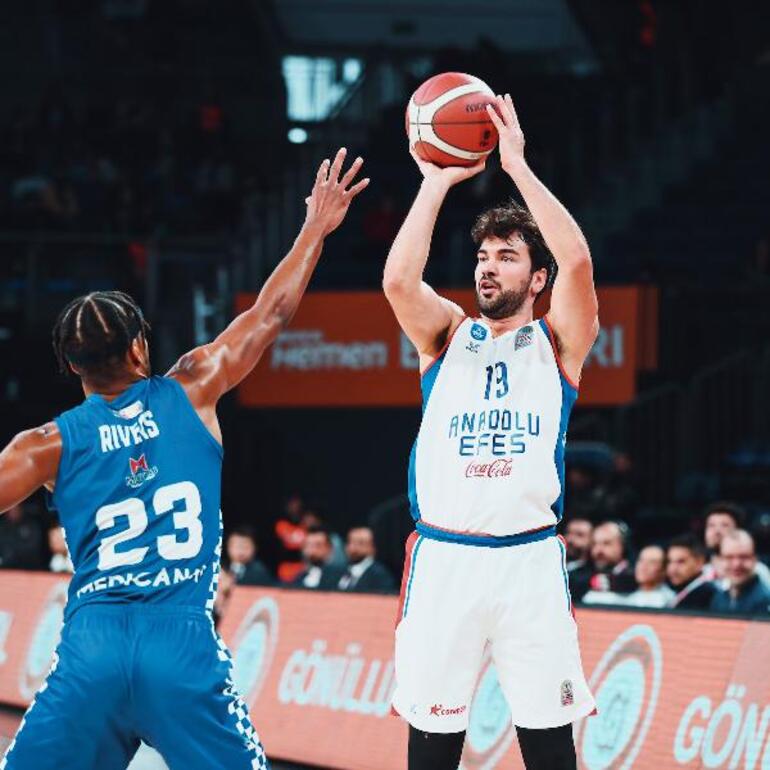 Anadolu Efes - Büyükçekmece Basketbol: 97-98
