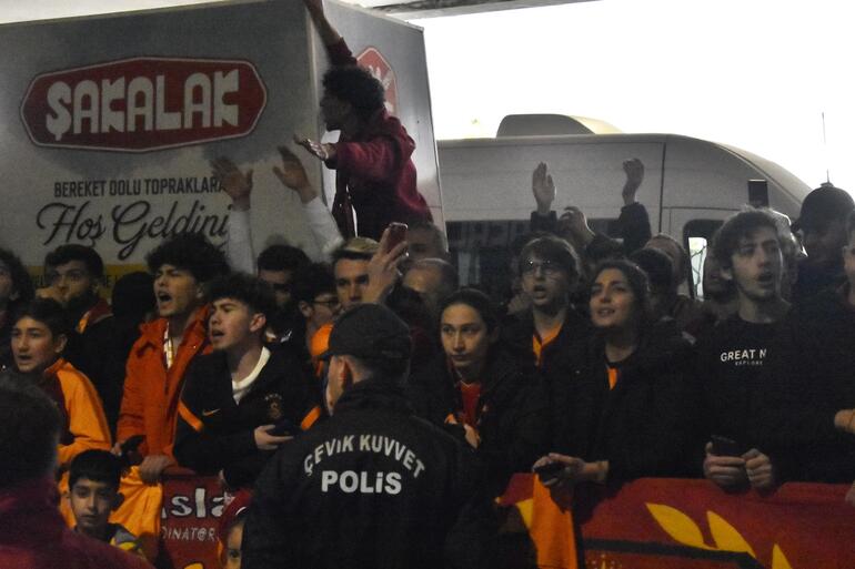 Galatasaray kafilesi, Konya'da