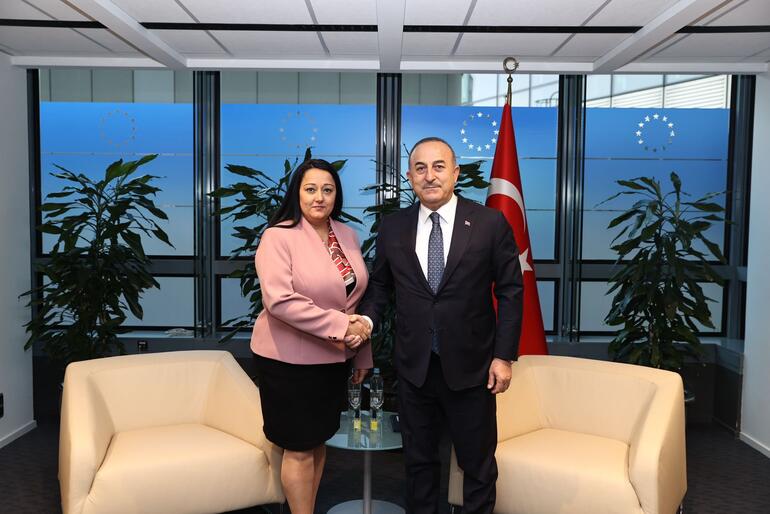 Çavuşoğlu, Avrupa Yatırım Bankası Başkan Yardımcısı ve İmar ve Kalkınma Bankası Başkanı ile görüştü