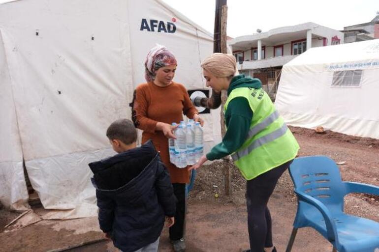 Eskişehir’den deprem bölgesine 12 TIR içme suyu desteği