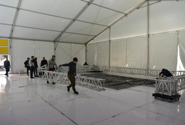İstanbul'da 20 bin 920 konut için geri sayım başladı! Kuraların çekileceği çadırlar kuruluyor
