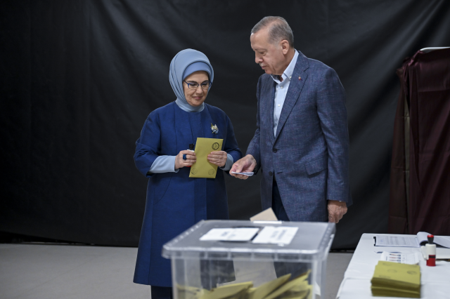 Erdoğan İstanbul'da! Kısıklı'daki konutundan coşkulu kalabalığın alkışlarıyla çıkış yaptı