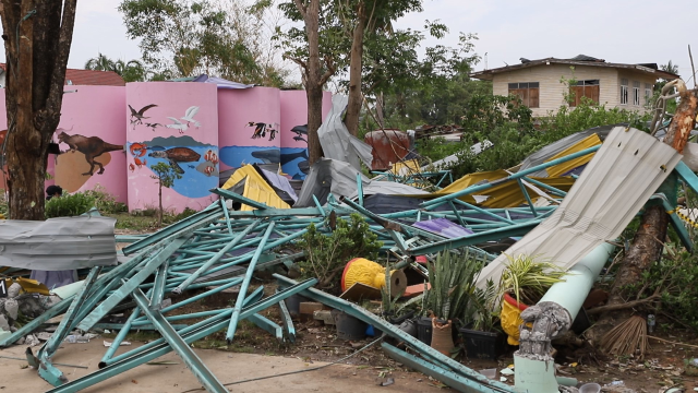 Tayland'da okul bahçesinin çatısı çöktü: 7 ölü