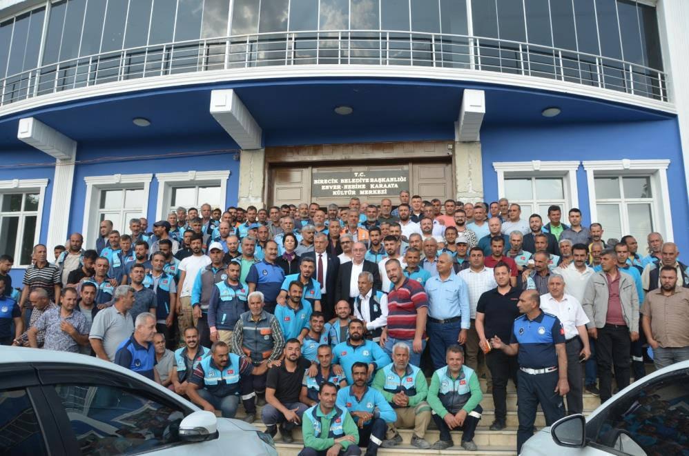 Belediye çalışanlarına 20 bin TL'lik deprem desteği