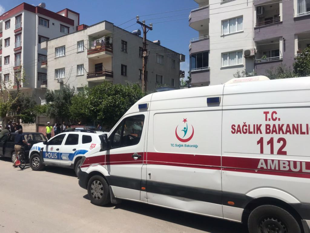 Adana'da 2 çocuk annesi kadın evinde tabancayla öldürüldü! Katil zanlısı her yerde aranıyor