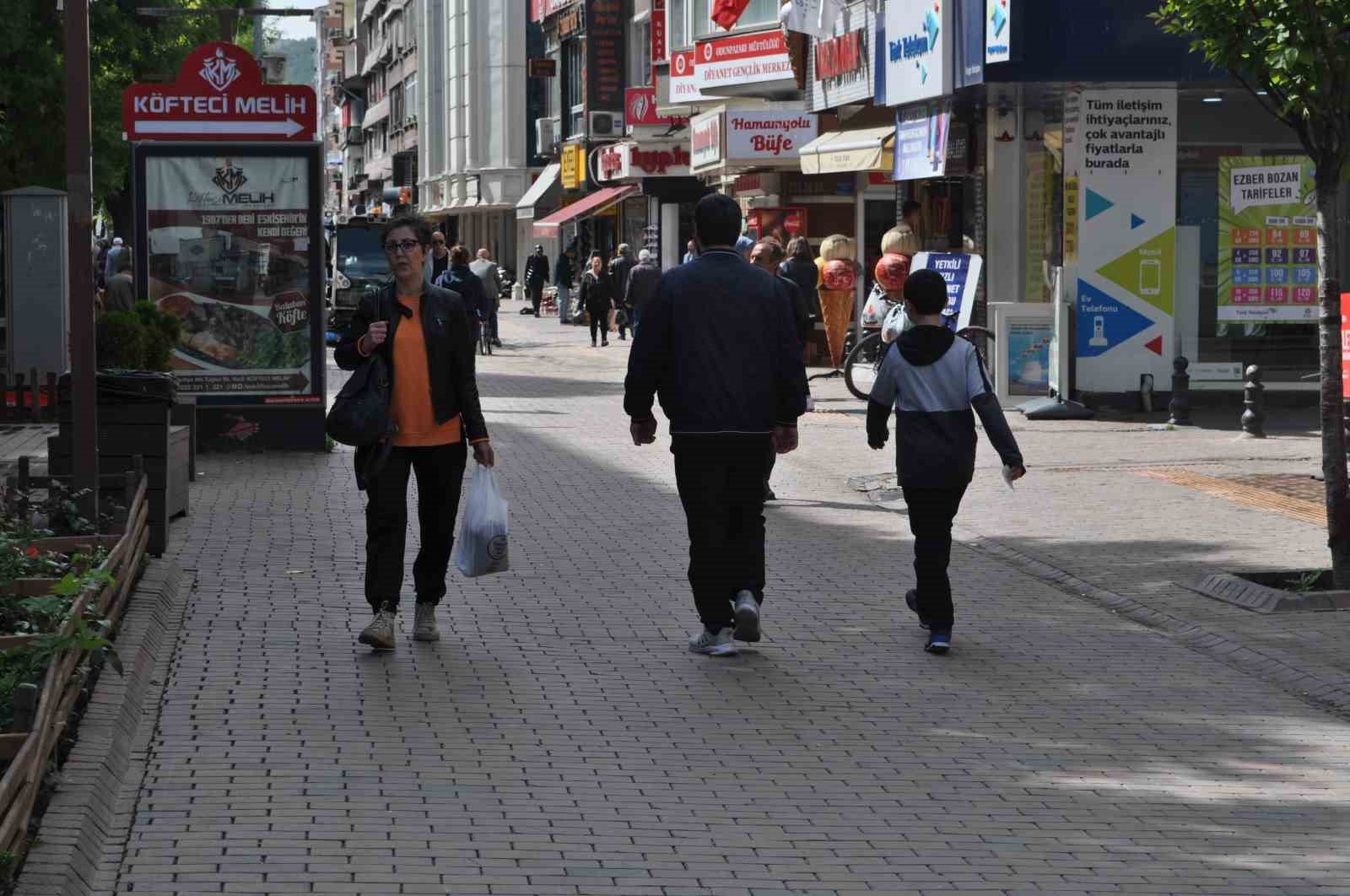 Seçimin sonuçlanmasıyla birlikte Eskişehir sokakları eski sakinliğine geri döndü