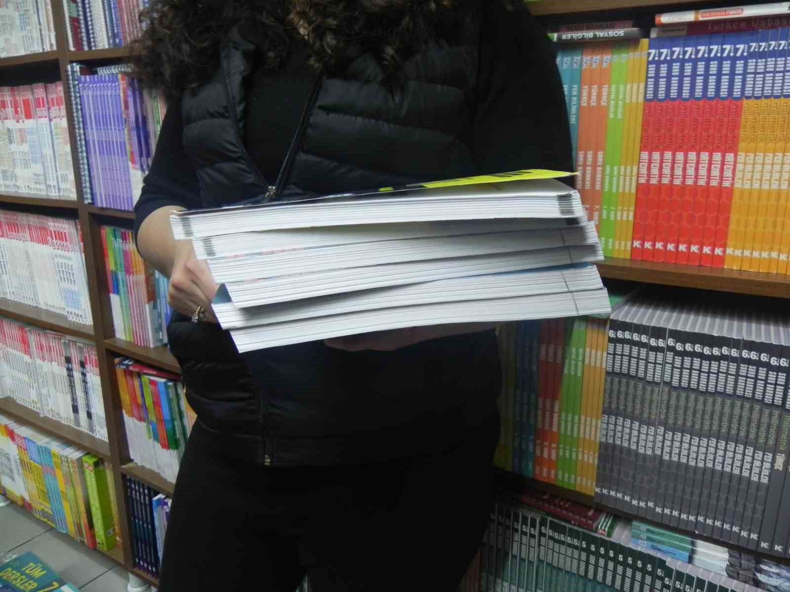 Öğrencilerin LGS sınavı yaklaştıkça yardımcı kitap ve deneme setlerinin satışı da arttı