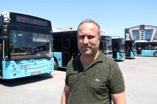 Turizm sezonunu açan Antalya'da, 17 bin TL maaşla otobüs şoförü bulunamıyor
