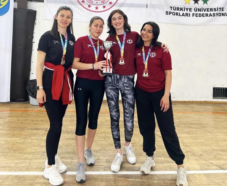 Anadolu Üniversitesi sporcularından Ünilig Eskrim Türkiye Şampiyonası’nda büyük başarı