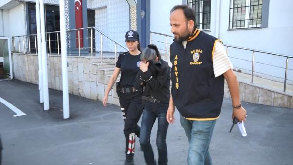 Yeğenini 'çöp ev'e kilitleyen teyzenin tutukluluğunun devamına karar verildi