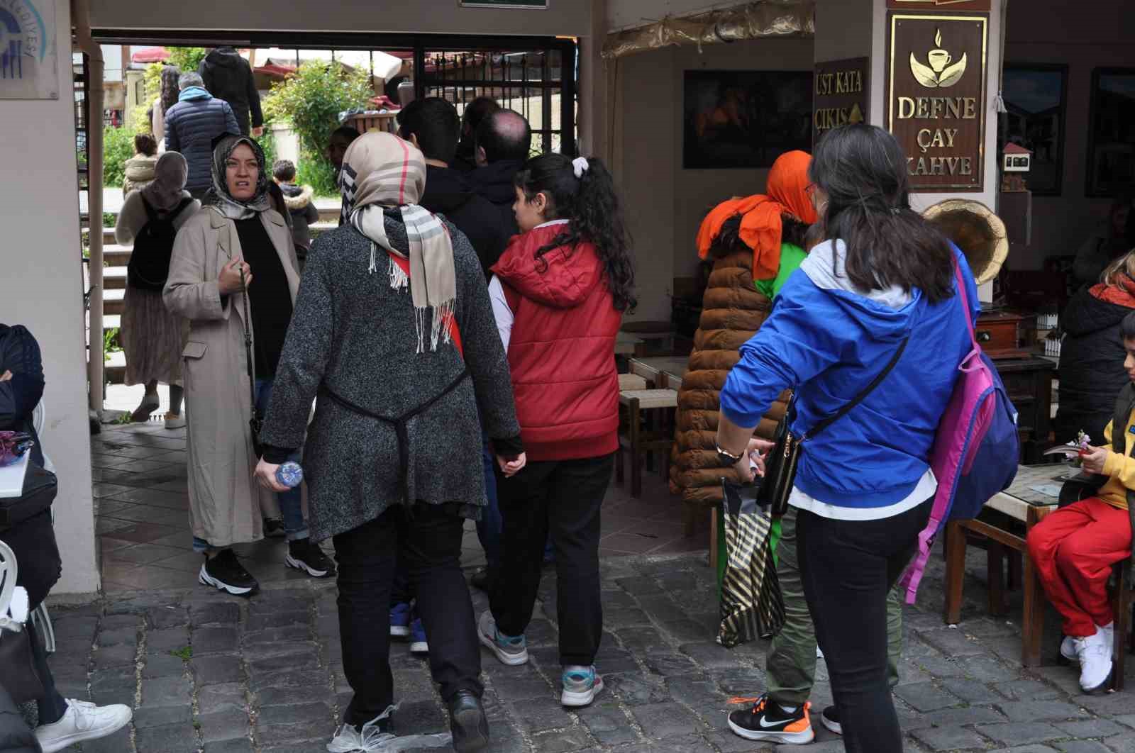 Eskişehir’i merak eden yerli turistler 3 günlük tatili fırsat bildi
