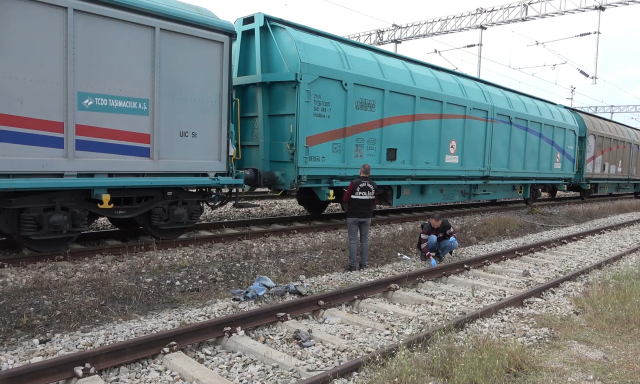 Kırıkkale'de fotoğraf çekmek için vagondan vagona atlayan küçük çocuk elektrik akımına kapılarak ağır yaralandı