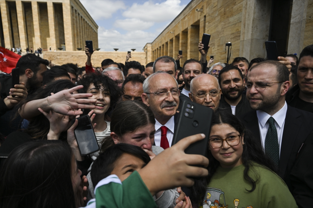 Kılıçdaroğlu seçim gezilerini Anıtkabir'de noktaladı: Çok heyecanlıyım, çok