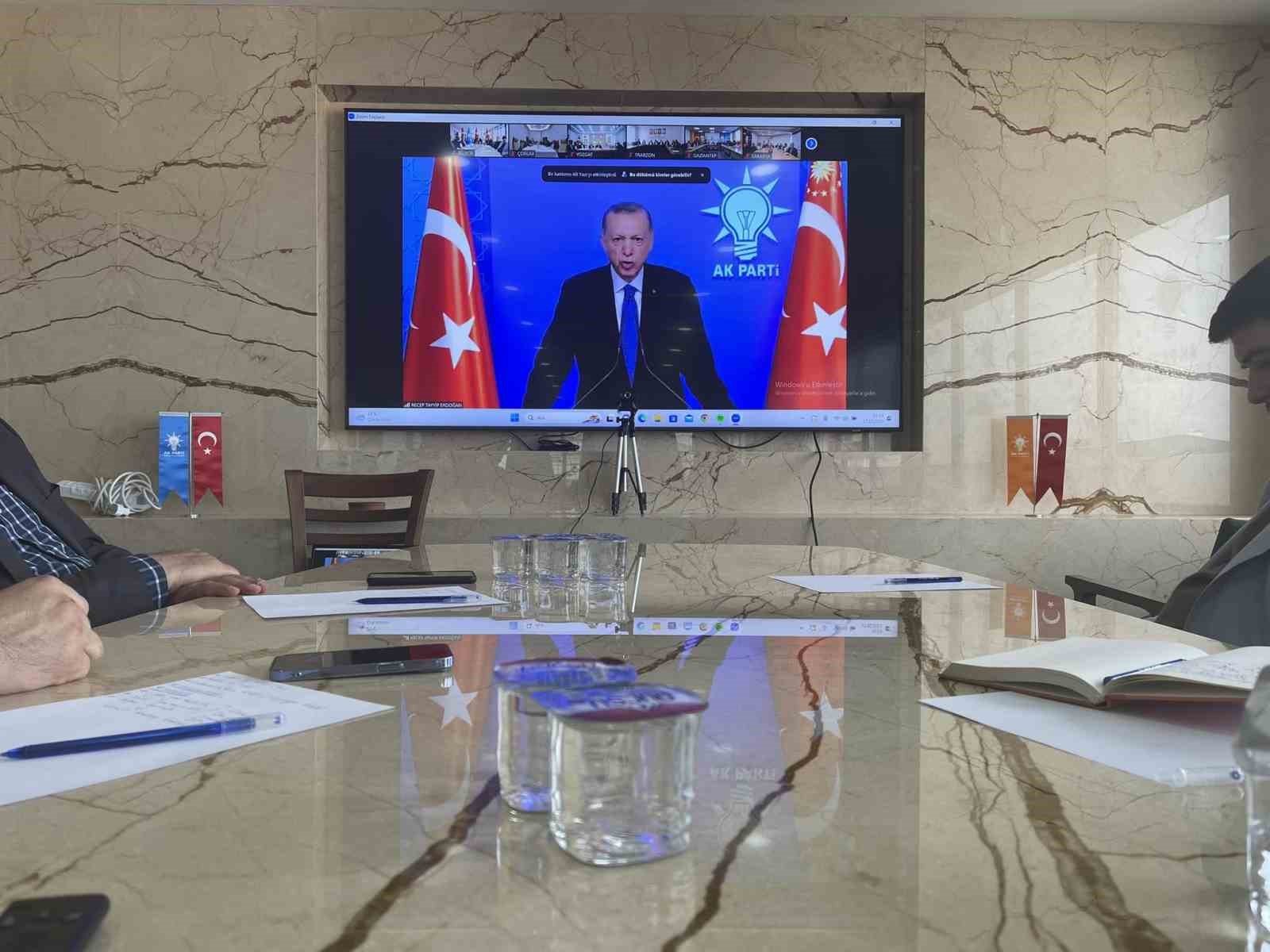 Başkan Yıldırım; Cumhurbaşkanı Recep Tayyip Erdoğan’ın toplantısına katıldı