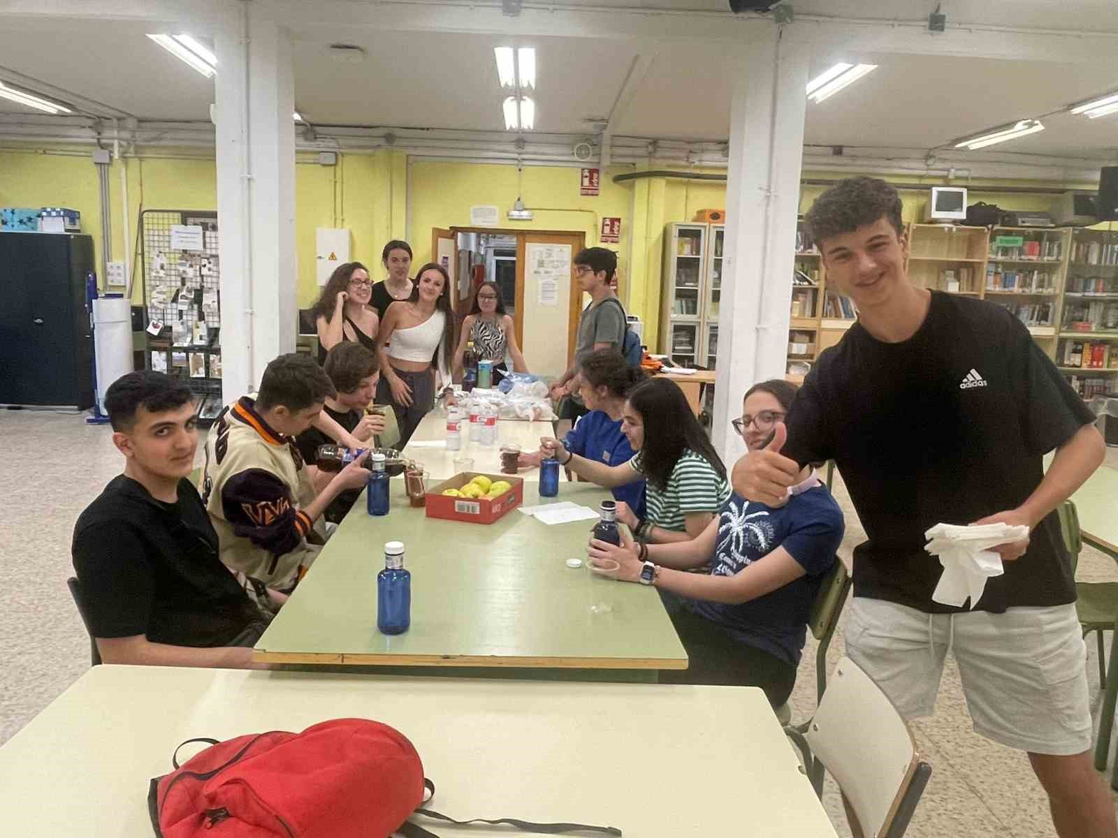 Kütahya Necip Fazıl Kısakürek Anadolu Lisesi öğrencileri İspanya yolcusu