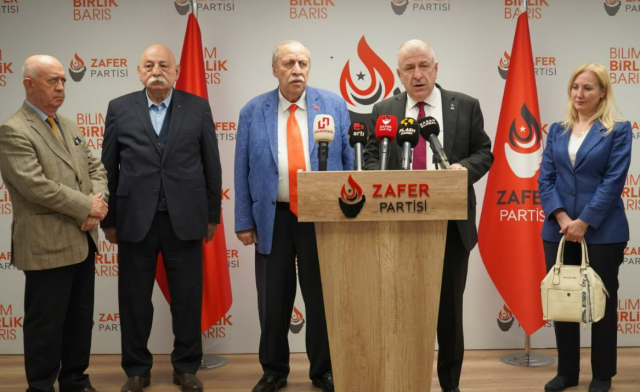 Ümit Özdağ'ı ziyaret eden Milliyetçiler Dayanışma Platformu, Kılıçdaroğlu'na desteğini açıkladı