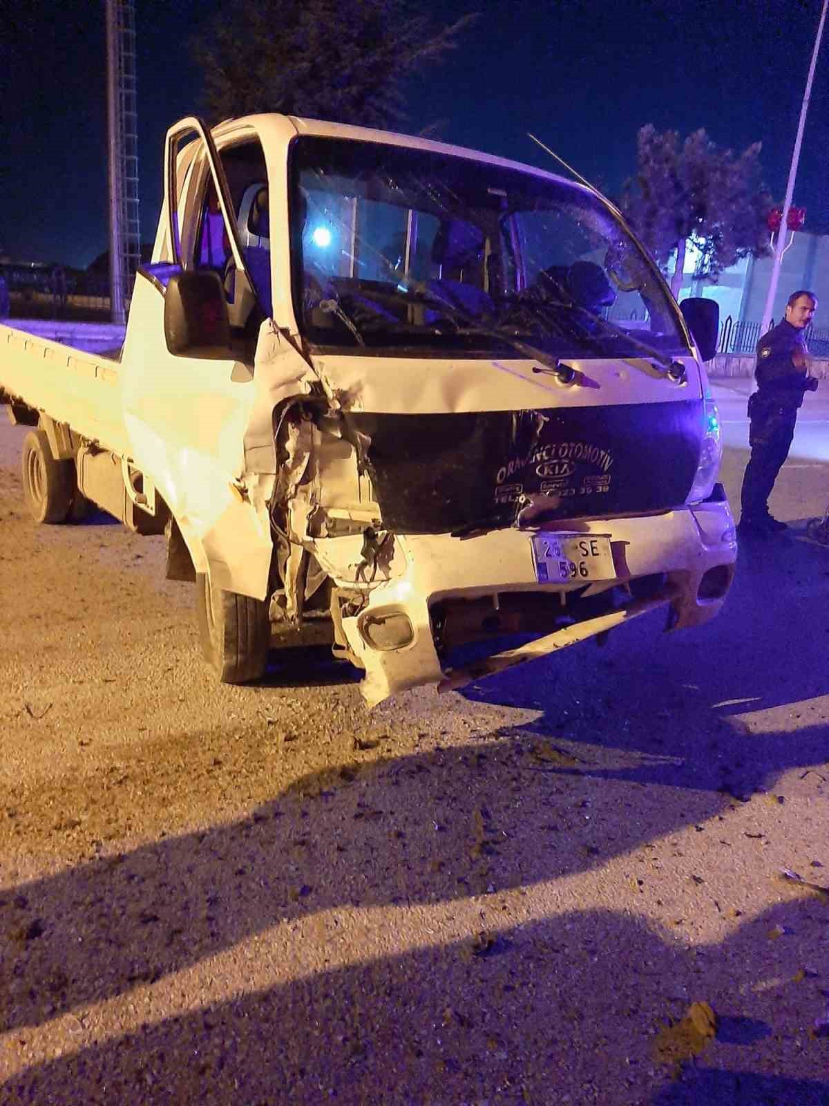 Söğüt’te trafik kazası: 1’i ağır 3 yaralı
