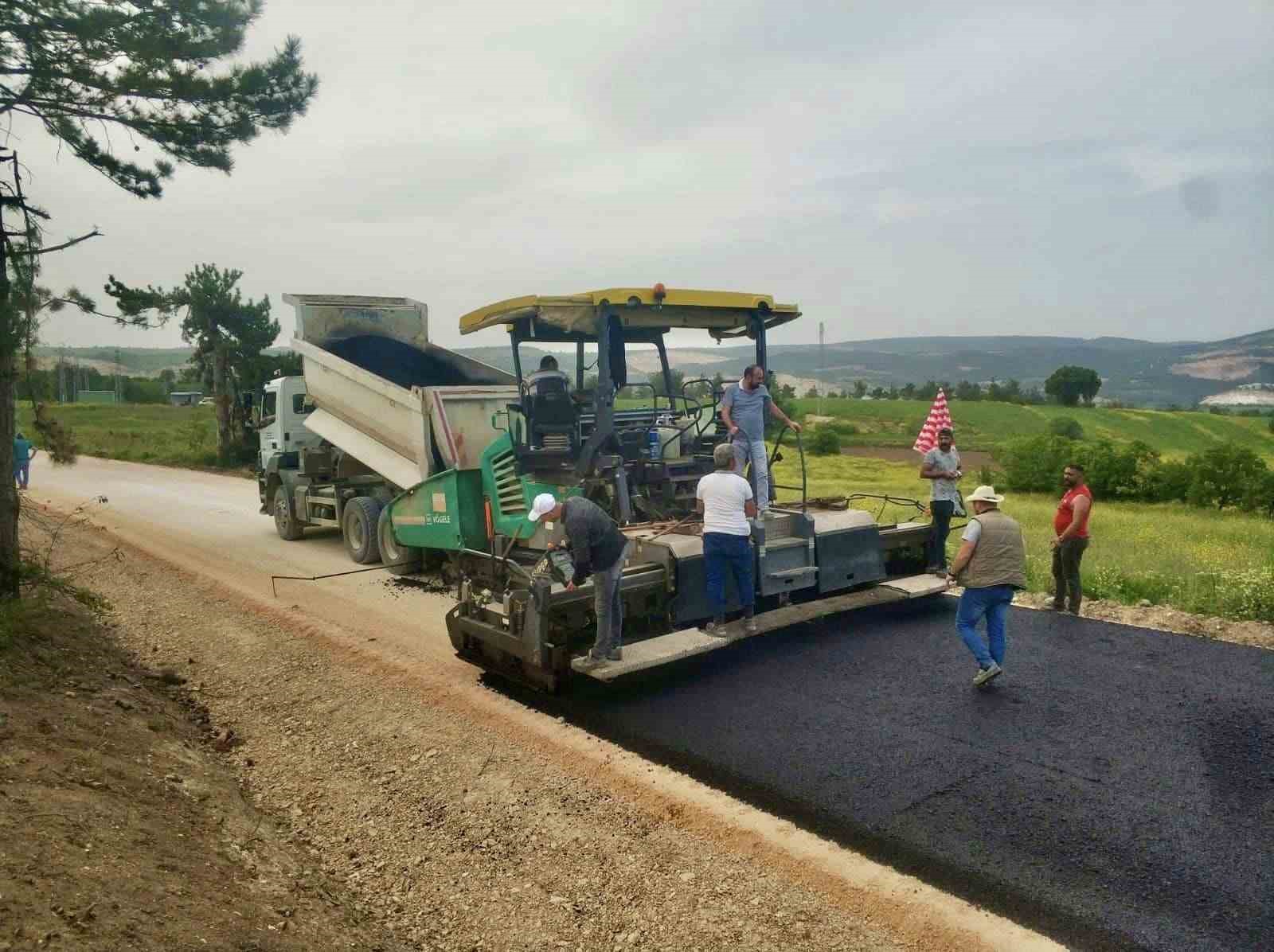 Gülümbe ve Çukurören Köyleri arası yolunun 2 kilometrelik kısmı asfalt yol oldu
