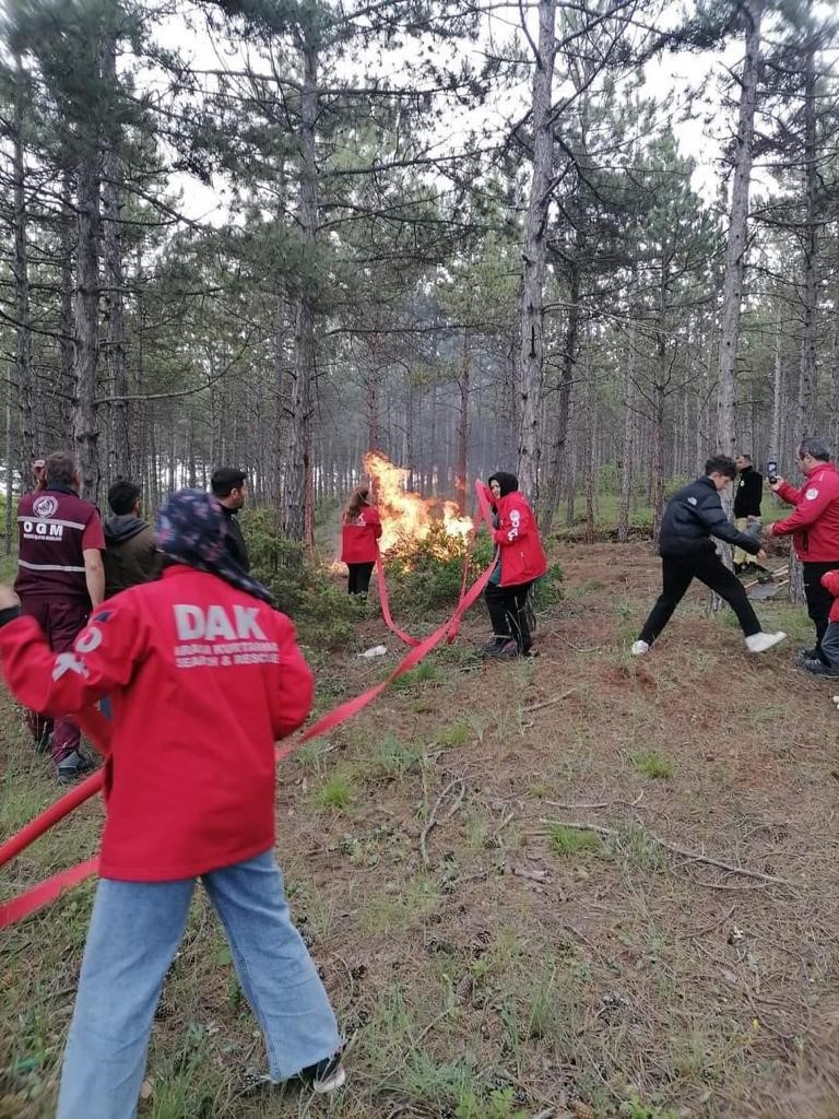 DAK gönüllülerine orman yangınlarına müdahale eğitimi verildi