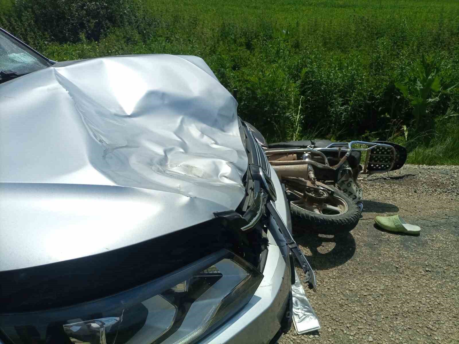 Bilecik’te otomobil ile motosiklet çarpıştı: 3 yaralı