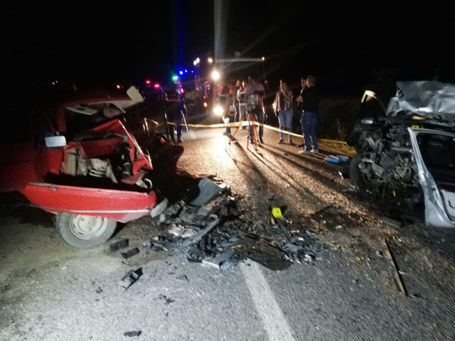 Ankara'da iki otomobil kafa kafaya çarpıştı: 3 ölü, 1 yaralı