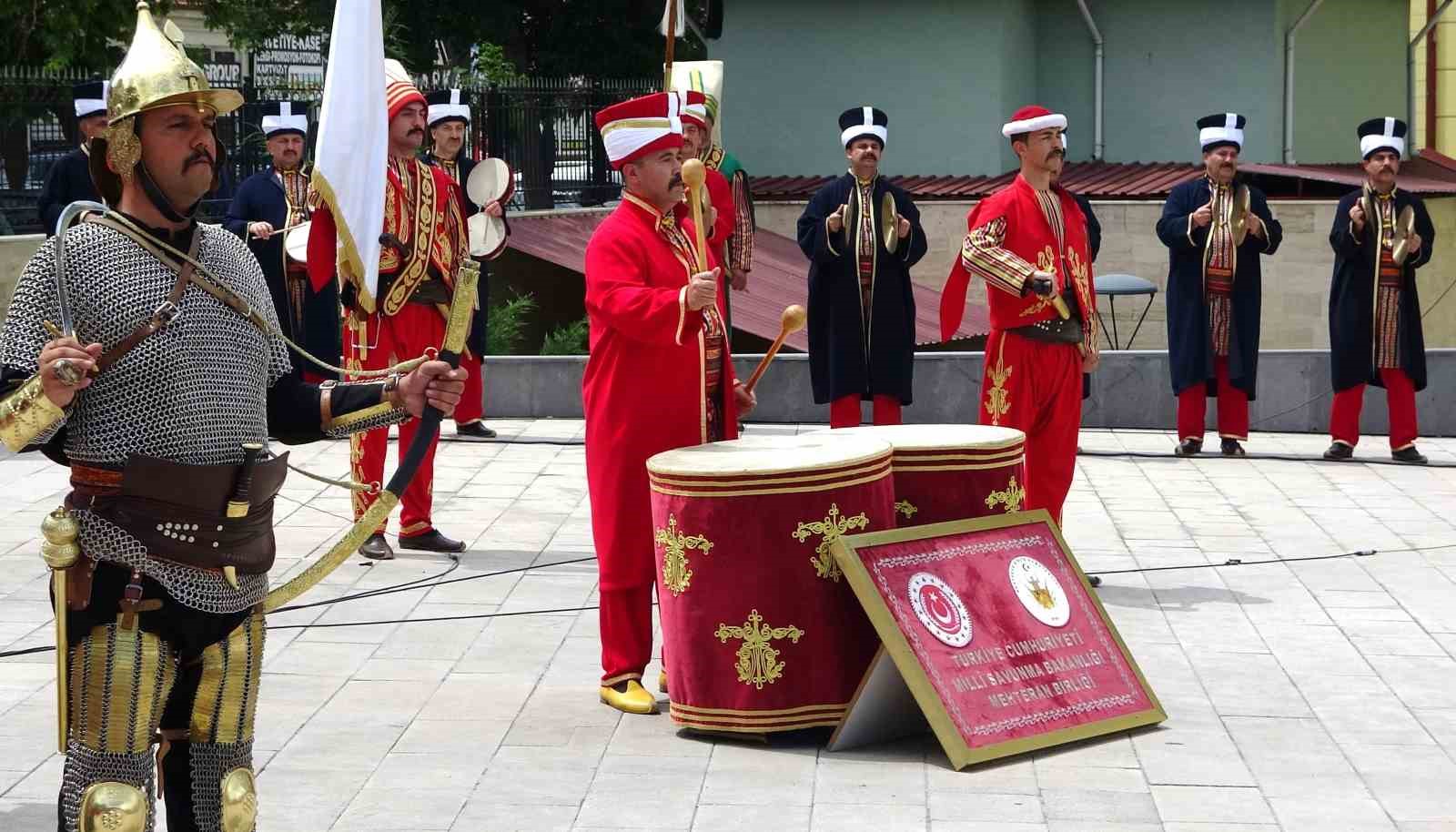 Milli Savunma Bakanlığı Mehteran Birliği, Kütahya’da konser verdi