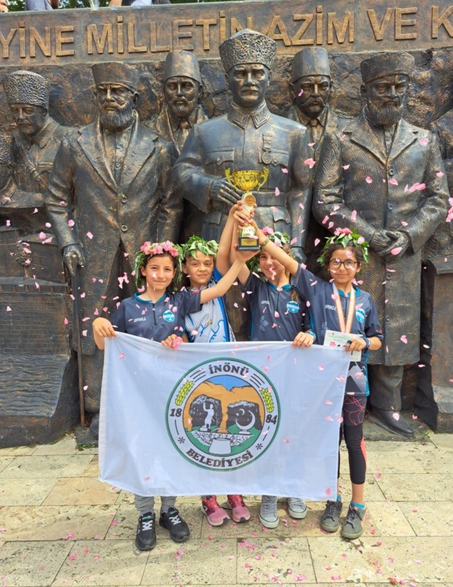 Türkiye Oryantiring Şampiyonasında Türkiye Şampiyonluğu ve ikinciliği İnönü’den
