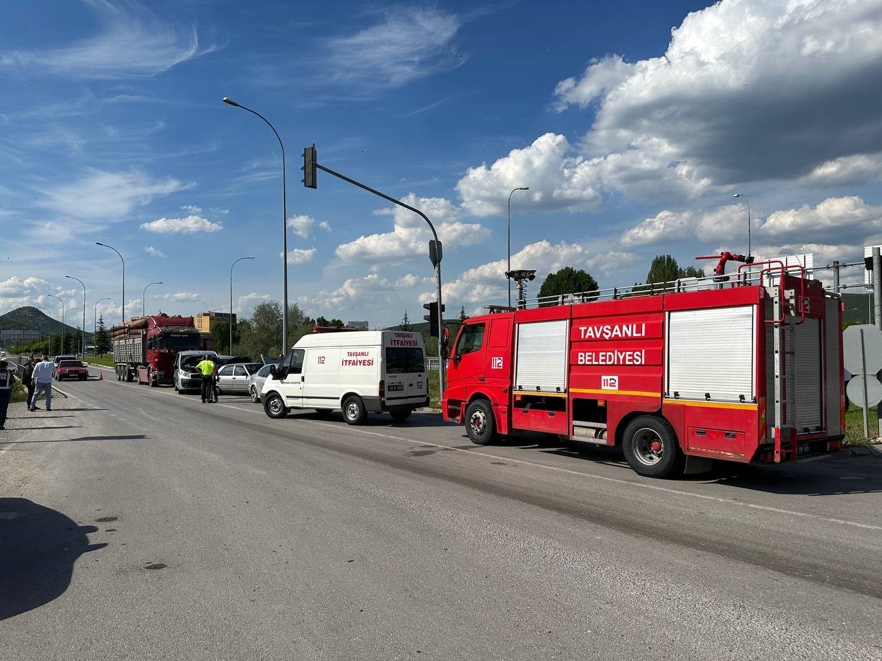 Tavşanlı’da zincirleme trafik kazası: 2 yaralı