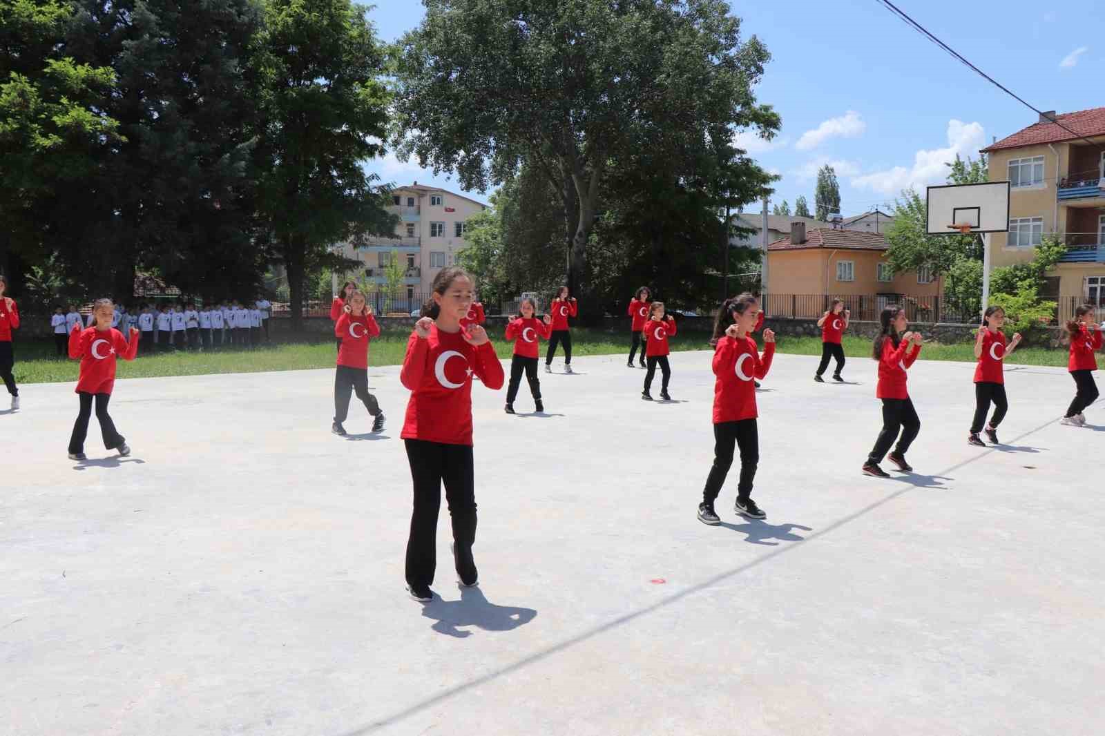 Gölpazarı’nda Ömür Boyu Öğrenme Haftası programına yoğun ilgi