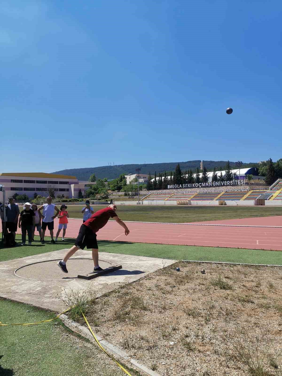 Anadolu Üniversitesi tazelenme olimpiyatlarına damga vurdu