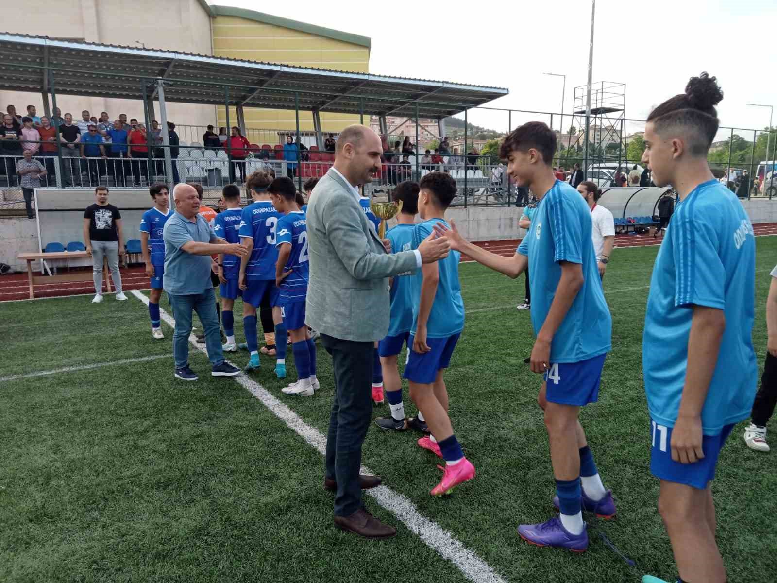 U15 Türkiye Şampiyonası 1. Kademe şampiyonu Eskişehir Odunpazarı Spor oldu