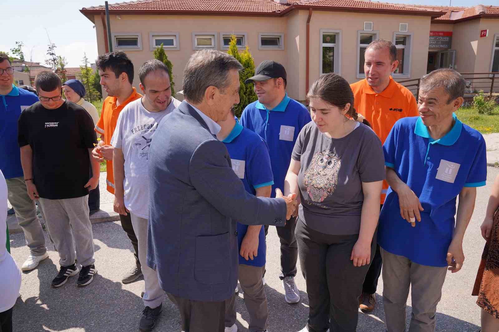 Başkan Ataç: “Sizlere hizmet duaların en büyüğü”