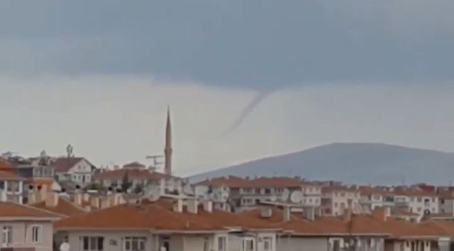 Ankara son zamanların en yoğun fırtına ve hortum tehlikesiyle karşı karşıya! Mansur Yavaş uyardı, 3 gün sürecek