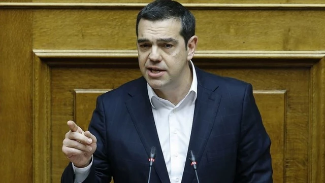Yunanistan'da sandıkta ipi göğüsleyemeyen Çipras parti genel başkanlığından istifa etti