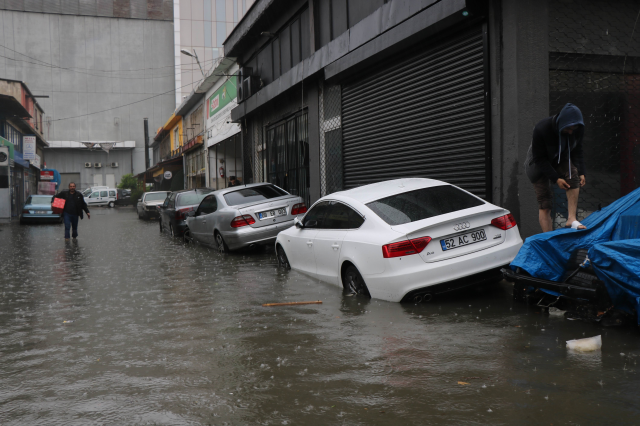 AFAD'dan 3 bölge için haritalı uyarı! Şiddetli yağışlar etkisini sürdürmeye devam edecek