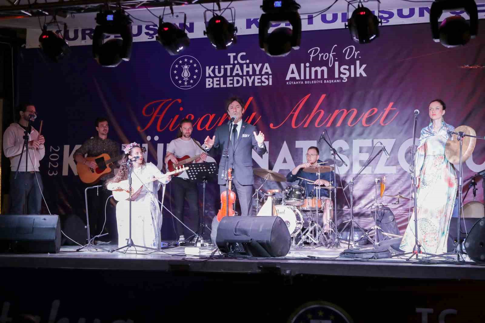 Kütahyalılar, Türk-Macar halk şarkılarıyla eğlendi