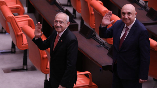 Kılıçdaroğlu, parti örgütlerini Engin Özkoç'a emanet etti