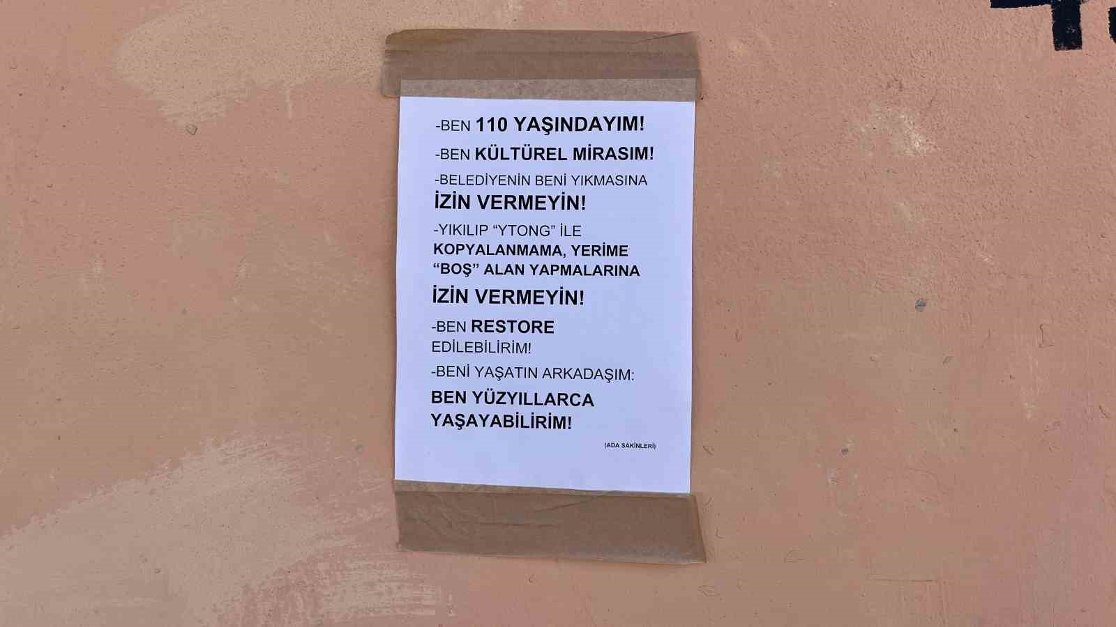 Eskişehir Büyükşehir Belediyesi’nin yıkmak istediği tarihi evler için mahalleli isyan etti