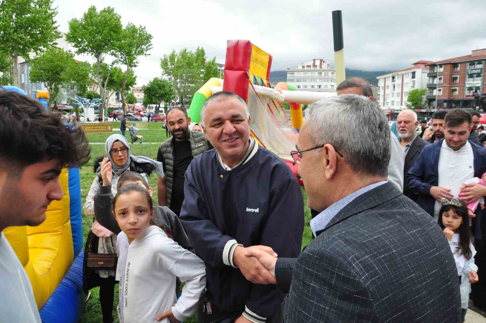 Gönüllerince eğlendiler