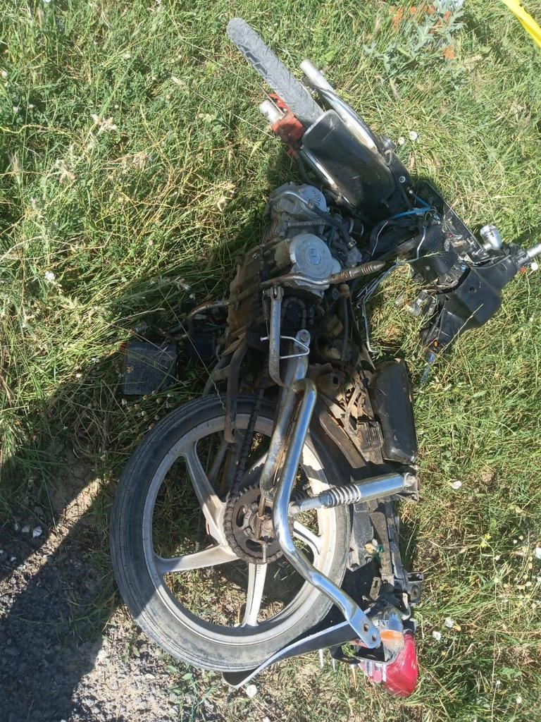 Bilecik’te hafifi ticari araç ile motosiklet çarpıştı: 1 ağır yaralı