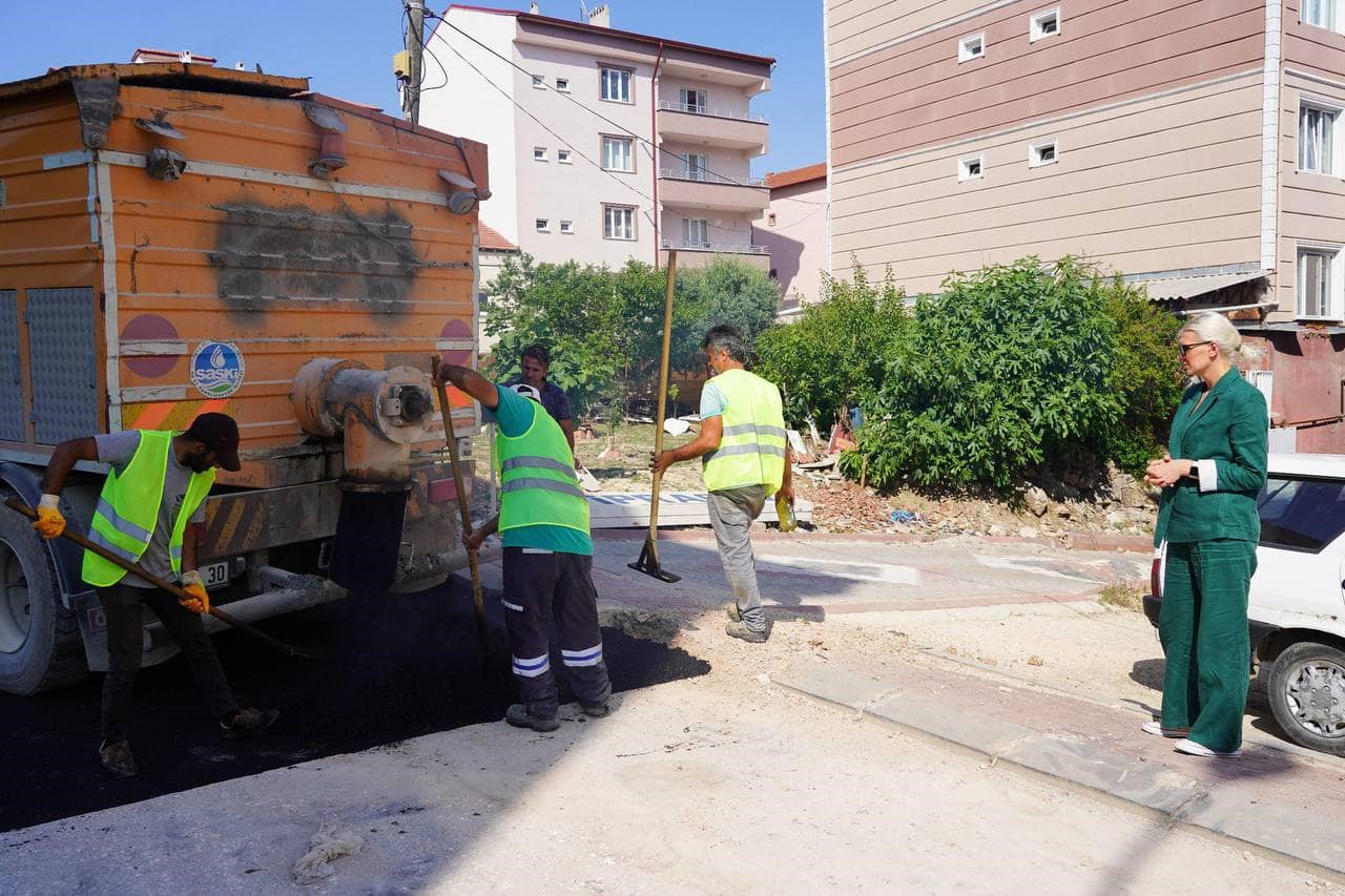 Hürriyet Mahallesindeki çalışmaları yerinde inceledi