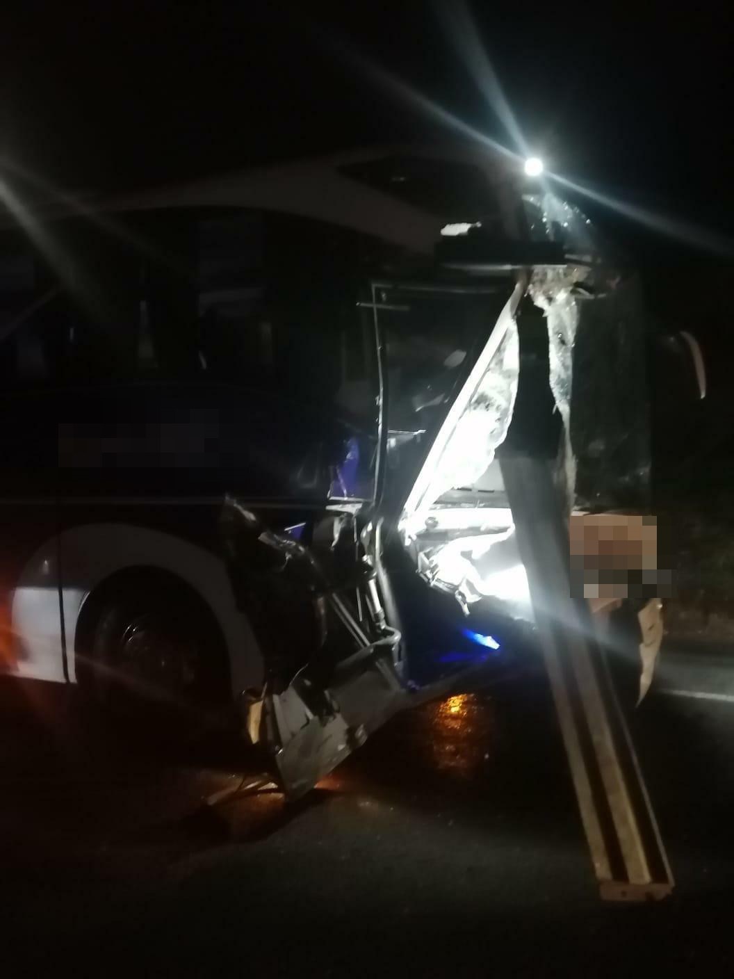 Eskişehir’de yolcu otobüsü ile traktör çarpıştı: Ölü ve yaralılar var