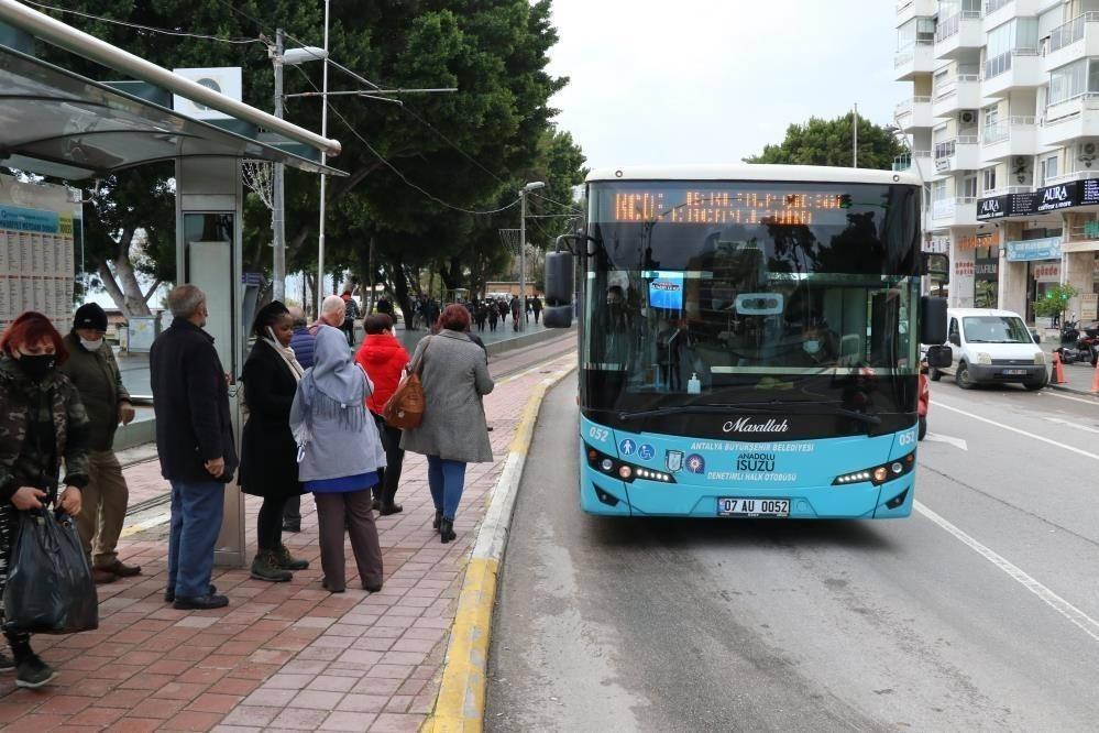 Antalya'da 24 bin TL maaşla toplu ulaşım şoförü bulunamıyor